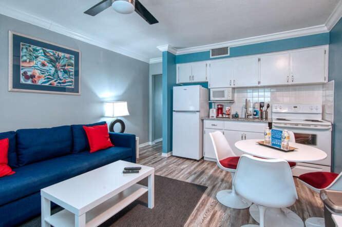Sunset Beach Suites Сант Пит Бич Экстерьер фото